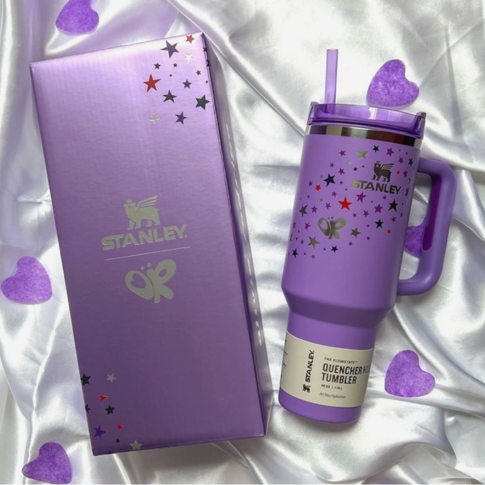Stanley x Olivia Rodrigo Quencher 40 oz Flowstate Tumbler